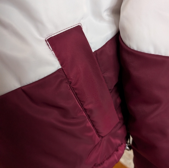 Burgundy White Chevron Colorblock Puffer Jacket Sz M Retro Sport Apres Ski - Picture 6 of 15